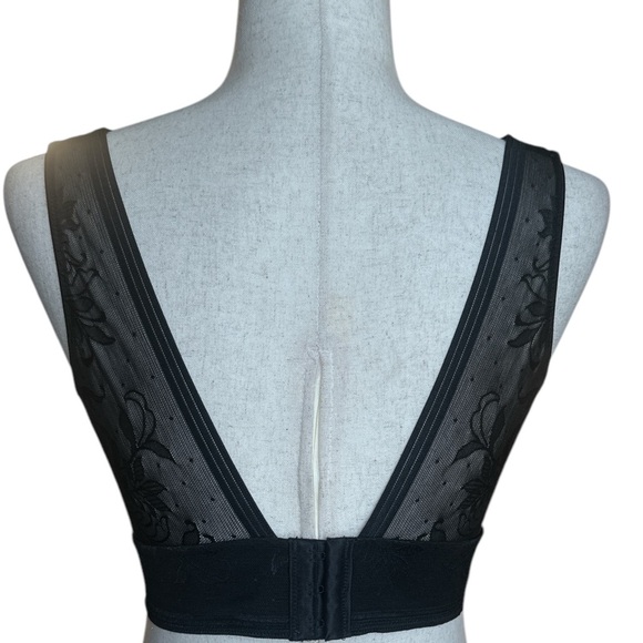 Wacoal Net Effect Soft Cup Bra 810340 - Black, Size 36 - Picture 5 of 8